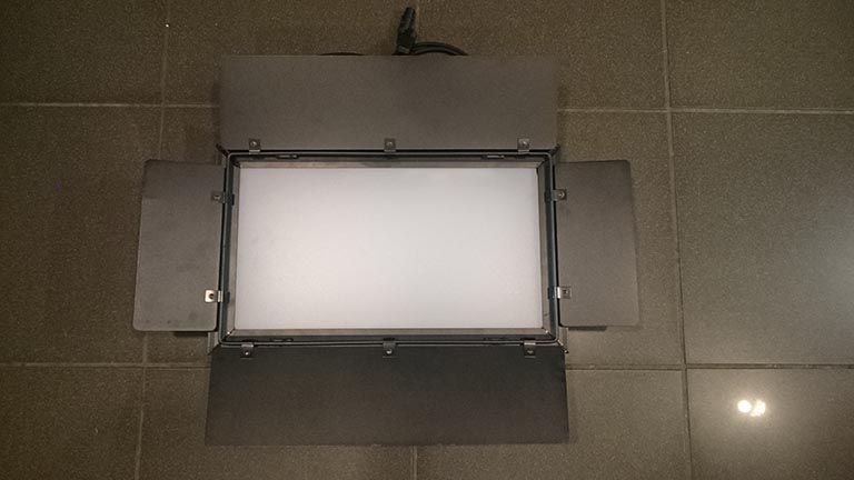 256顆 LED 冷光燈